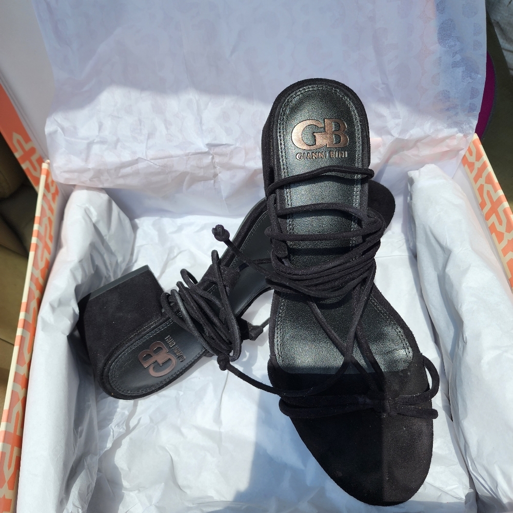 Dress sandals